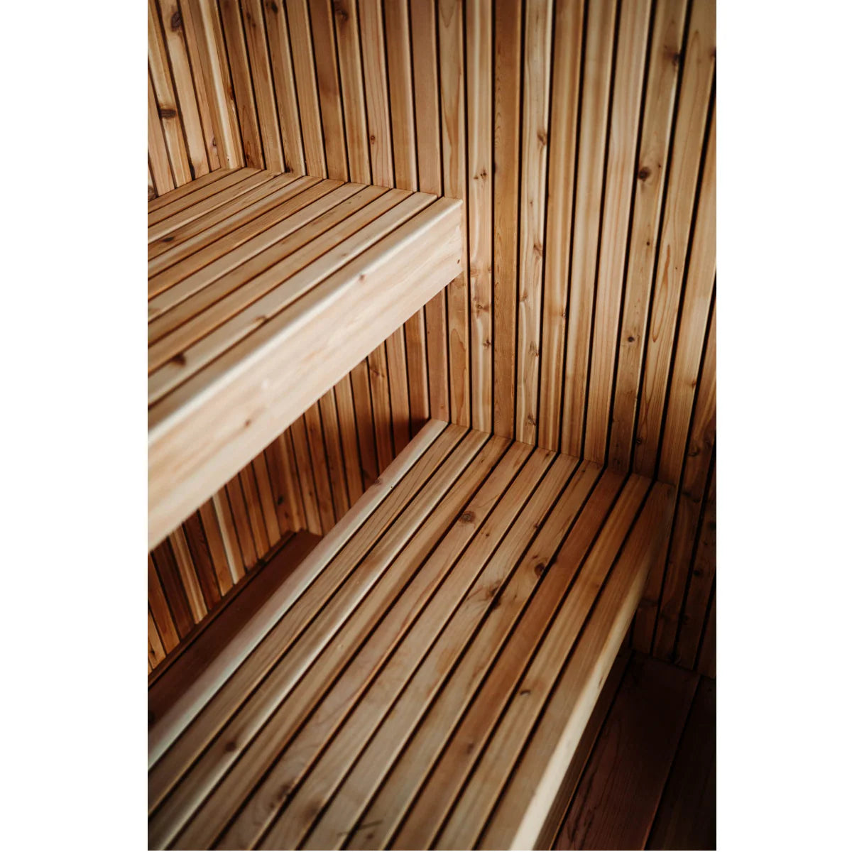 Outdoor Traditional Cedar Sauna with Porch – Up to 3 Persons